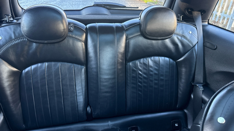 MINI Hatchback 135kW Cooper S Level 3 33kWh 3dr Auto Electric Hatchback